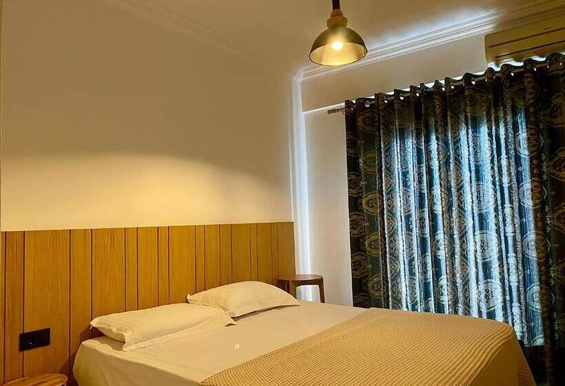 اتاق استاندارد با چشم‌انداز دریا, Nertili