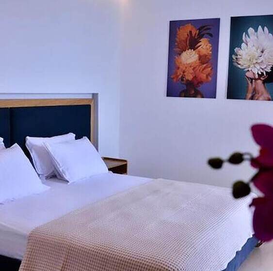 اتاق لوکس با چشم‌انداز باغ, Nertili