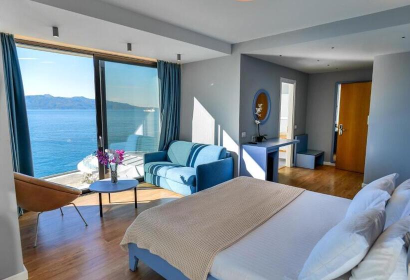 سوییت با چشم‌انداز دریا, Nertili