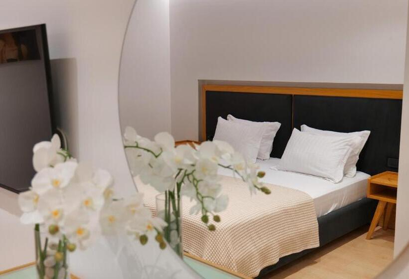 اتاق سوپریور با چشم‌انداز دریا, Nertili