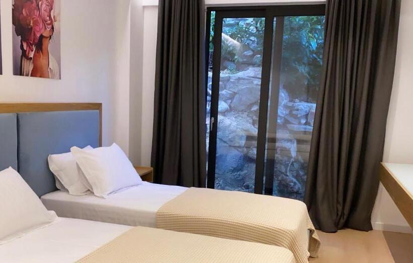 اتاق اکونومی, Nertili