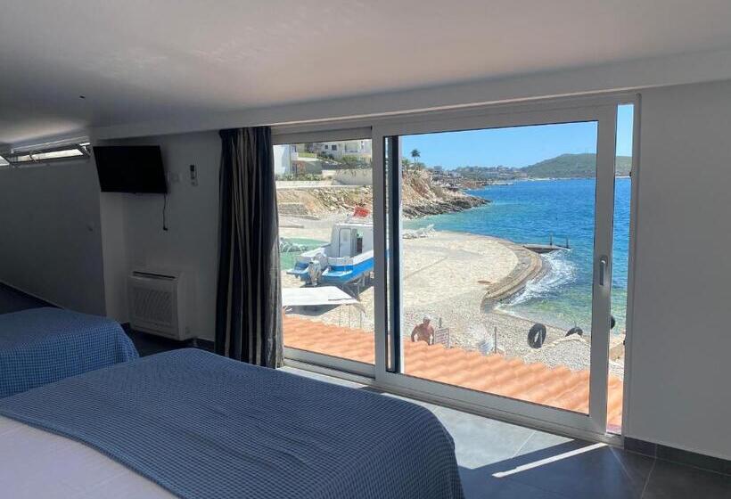 Triple Room Sea View, Nertili