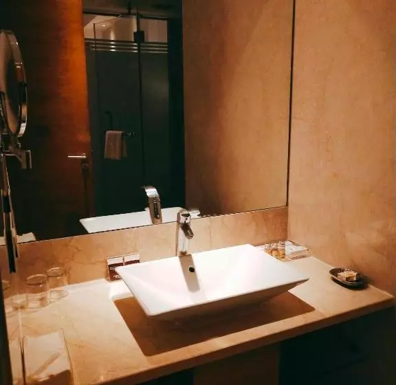 スーペリアールーム, Pride Plaza Hotel, Kolkata