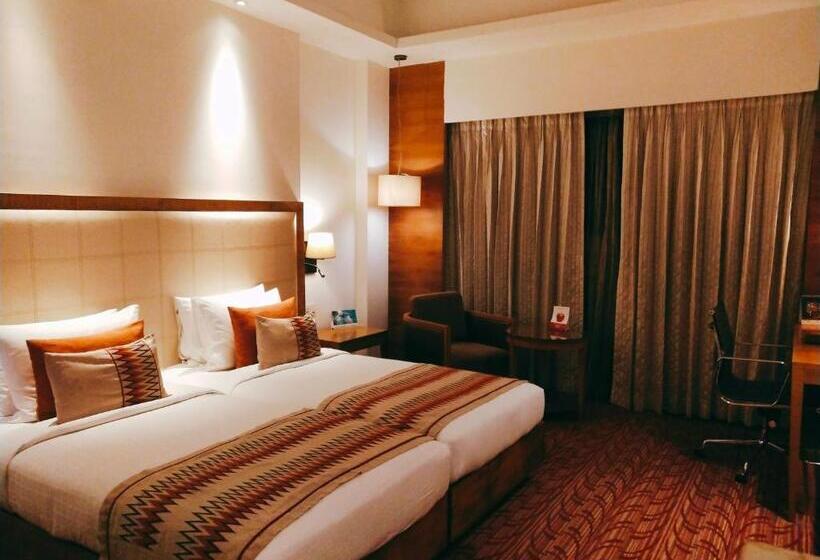 デラックスルーム, Pride Plaza Hotel, Kolkata