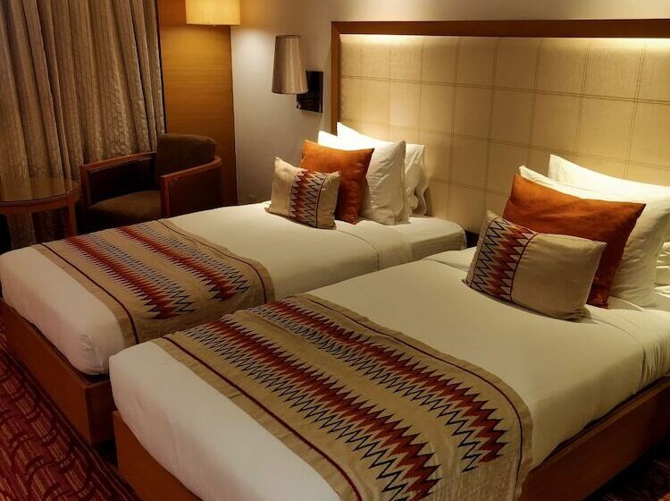デラックスルーム, Pride Plaza Hotel, Kolkata