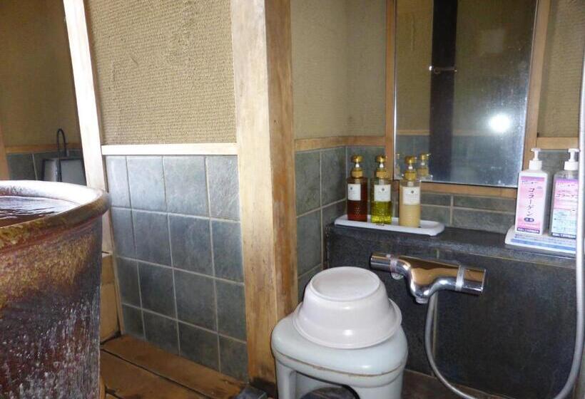 اتاق استاندارد با چشمانداز دریاچه, Kasuitei Ooya