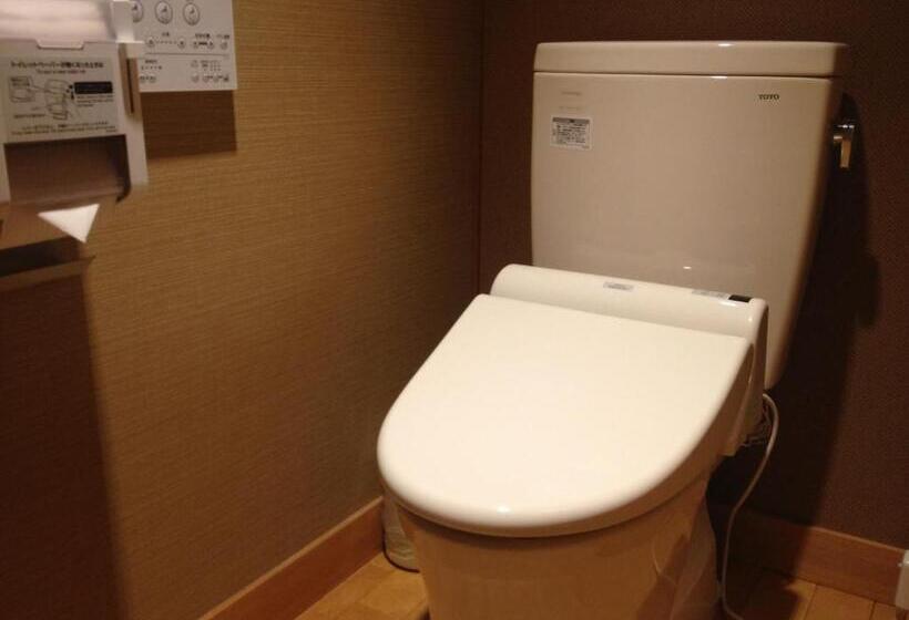 اتاق استاندارد با سرویس بهداشتی مشترک, Kasuitei Ooya