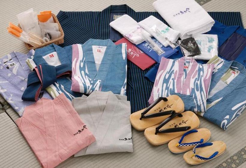 اتاق استاندارد با سرویس بهداشتی مشترک, Kasuitei Ooya