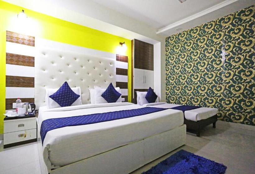 디럭스 트리플 룸, Star