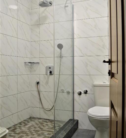 آپارتمان 1 خوابه, Chola Guest House