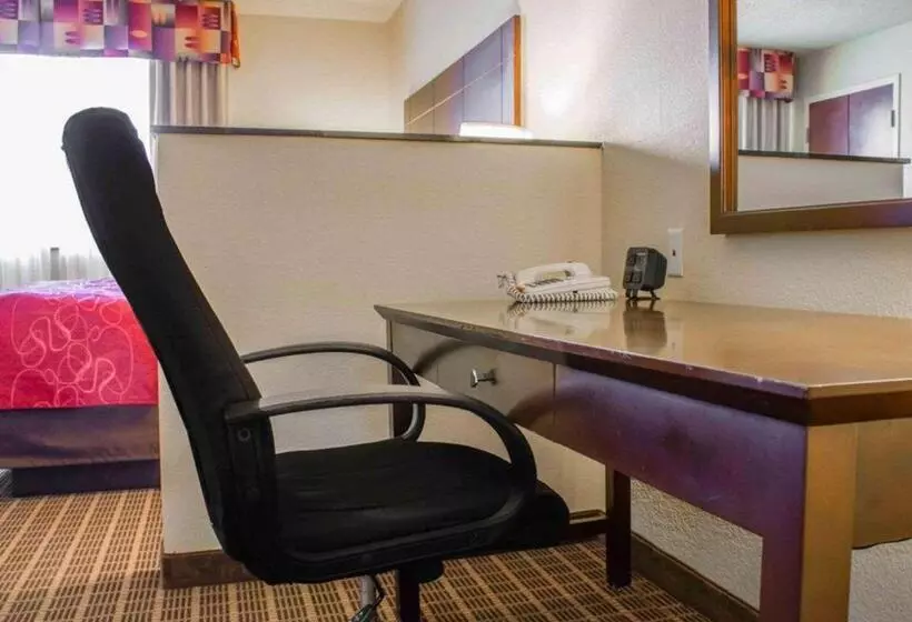سوئیت با تخت بزرگ, Comfort Suites Huntsville Midcity District At Research Park