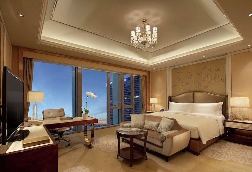 Номер Executive, Conrad Dalian