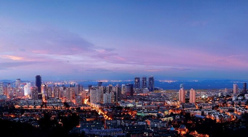 סוויטה אקזקיוטיב, Conrad Dalian