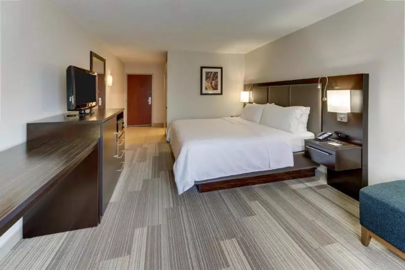 Standard-huone, Holiday Inn Express Hotel & Suites Dayton Centerville, An Ihg
