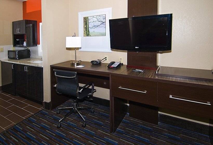 스위트, Holiday Inn Express Fulton, An Ihg