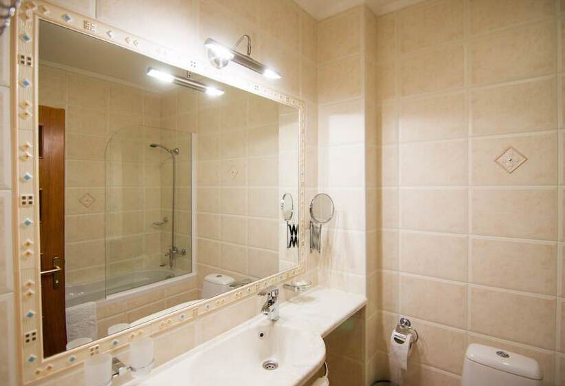 Standard Room, Komilfo