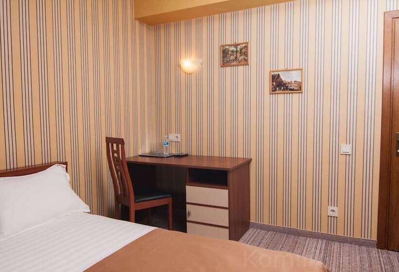 Standard Room, Komilfo