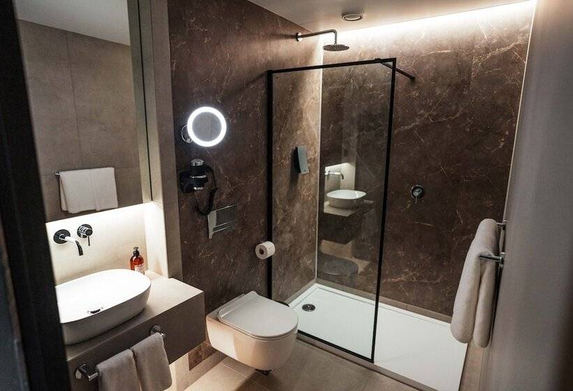 اتاق استاندارد سه نفره, Konvin Hotel By Reykjavik Keflavik Airport