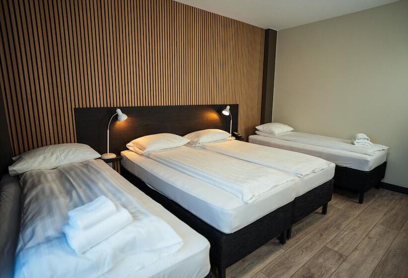 اتاق استاندارد چهار تخته, Konvin Hotel By Reykjavik Keflavik Airport