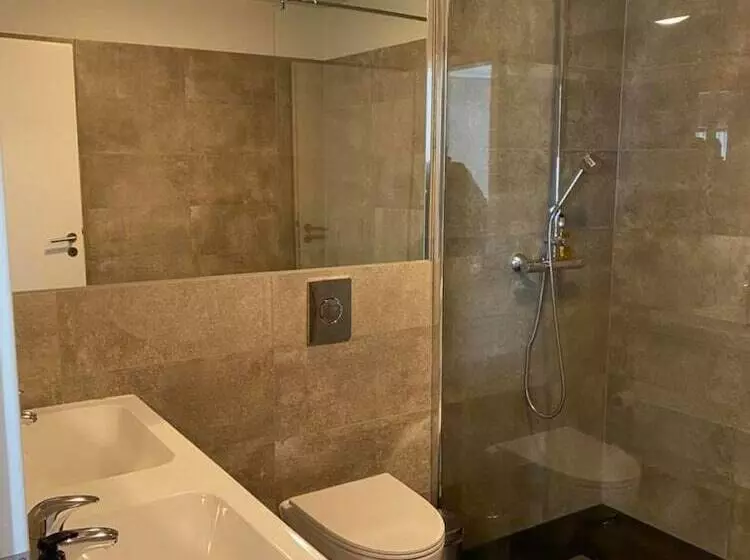 اتاق خانوادگی, Konvin Hotel By Reykjavik Keflavik Airport