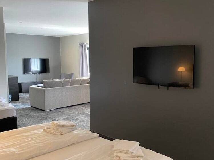 اتاق خانوادگی, Konvin Hotel By Reykjavik Keflavik Airport