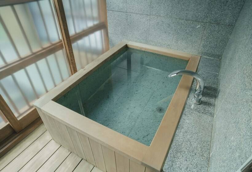 Классический Номер, Ochiairo