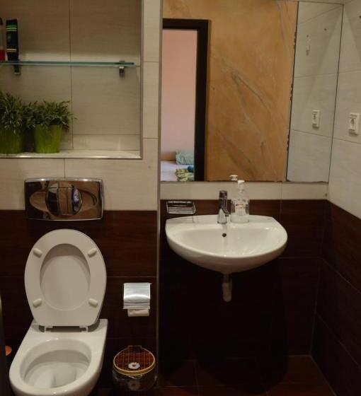 Номер Superior, Elegance On A Budget   Rooms For Rent In Sofia Center