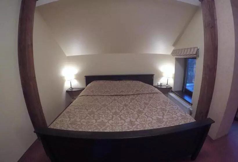 سوییت, Grafo Zubovo Hotel & Spa