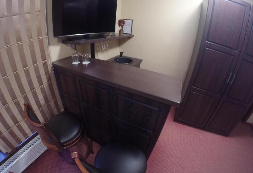 سوییت, Grafo Zubovo Hotel & Spa