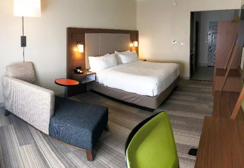 身障者適用キングサイズベッドルーム, Holiday Inn Express Hotel & Suites Greenville, An Ihg