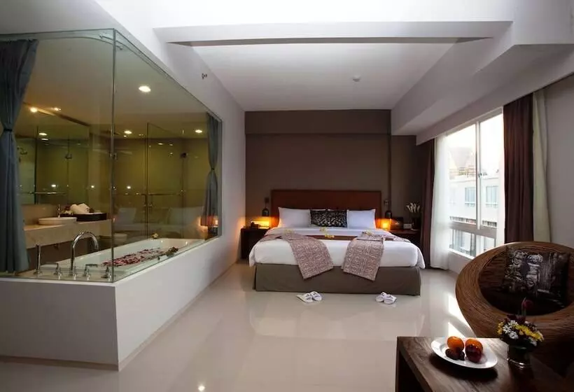 سوییت جونیور, Ananta Legian