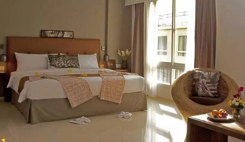 سوییت جونیور, Ananta Legian