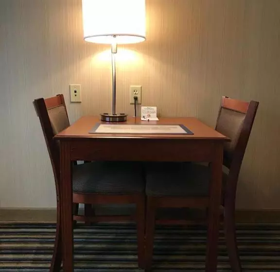 Standard-invahuone, Best Western Plus New England Inn & Suites