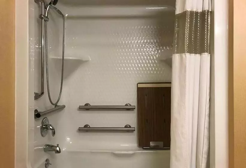 Standard-invahuone, Best Western Plus New England Inn & Suites