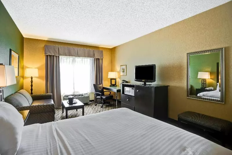 身障者適用スイートルーム, Holiday Inn Express Hotel & Suites Christiansburg, An Ihg