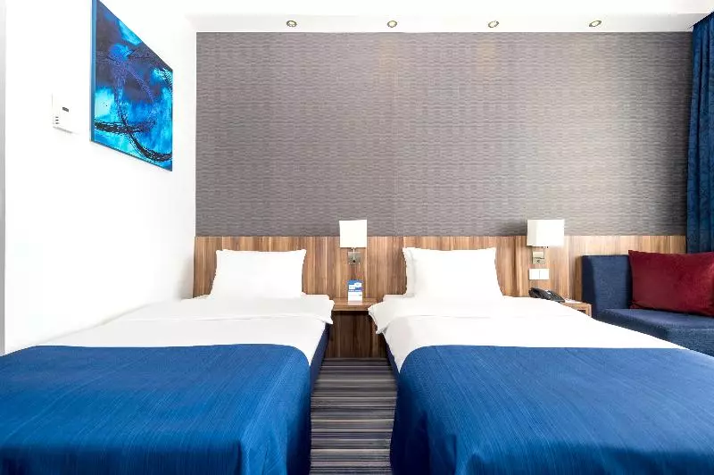 キングサイズベッドのスイートルーム, Holiday Inn Express Hotel & Suites Christiansburg, An Ihg