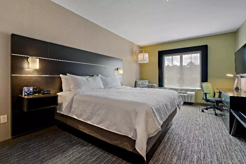 身障者適用キングサイズベッドルーム, Holiday Inn Express Hotel & Suites Kilgore North, An Ihg
