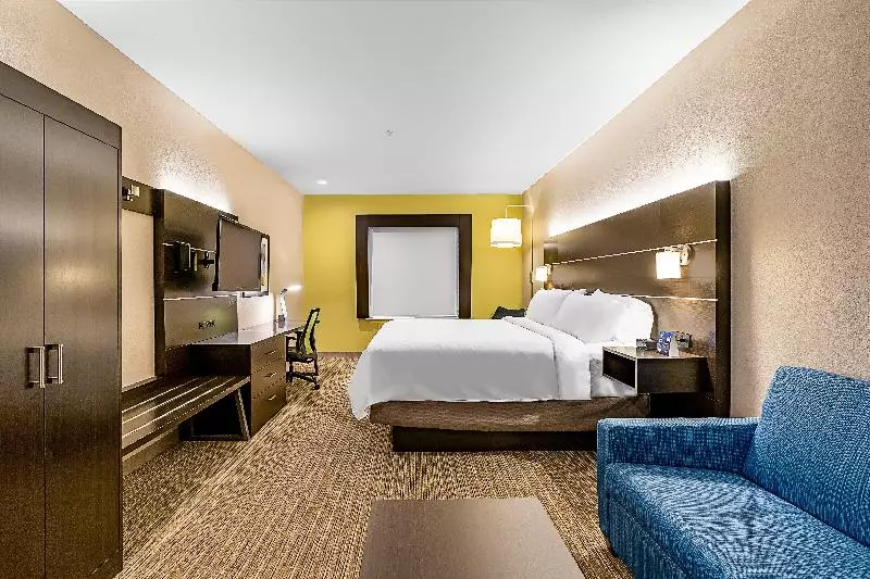 キングサイズベッドのスイートルーム, Holiday Inn Express Hotel & Suites Kilgore North, An Ihg