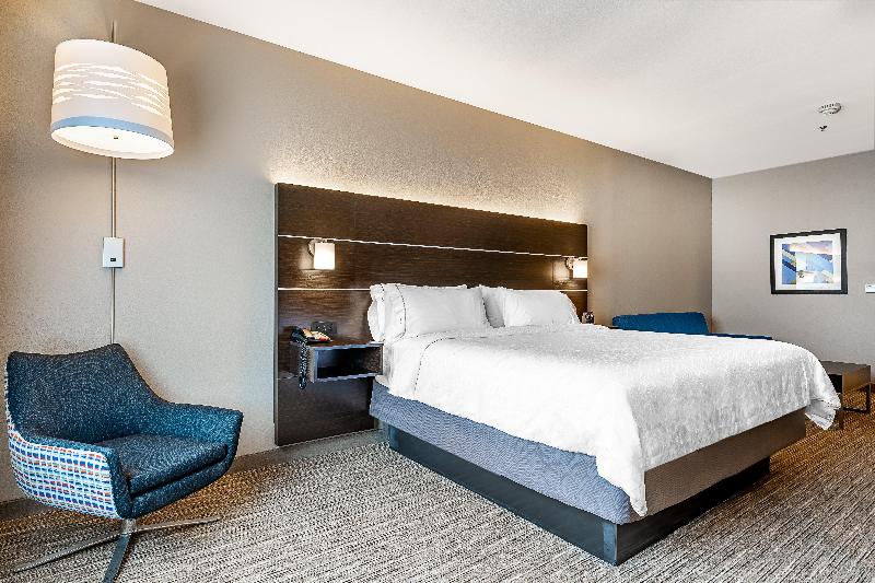 Люкс Кровать Кинг, Holiday Inn Express Hotel & Suites Kilgore North, An Ihg