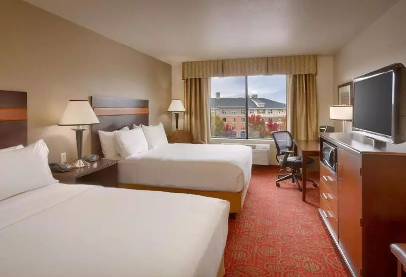 身障者適用スイートルーム, Holiday Inn Express & Suites Orem North Provo