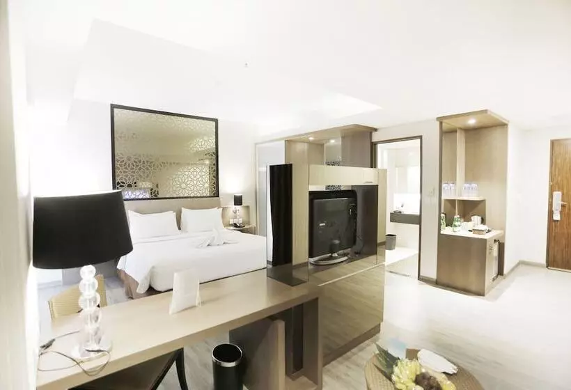 ジュニアスイート, Mercure Padang