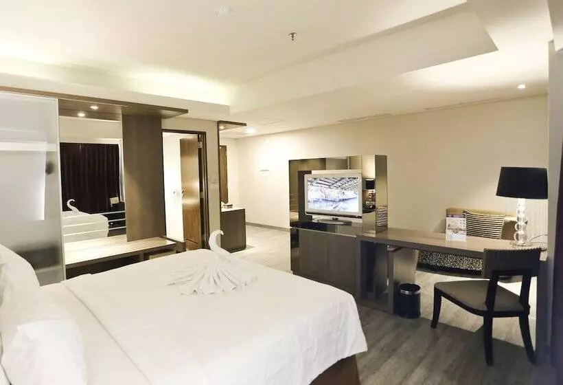 ジュニアスイート, Mercure Padang