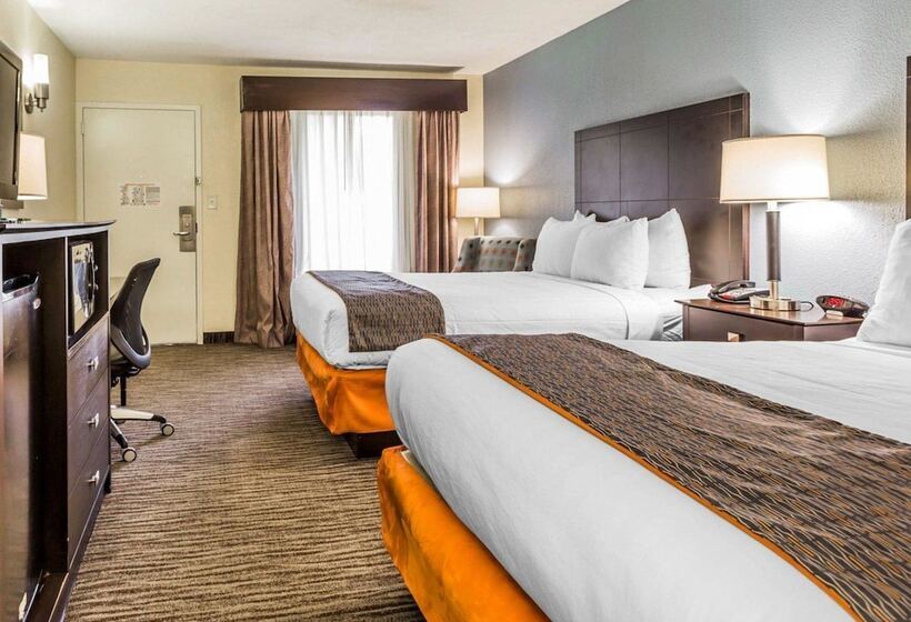 ２ダブルベッドのスタンダードルーム, Quality Inn Mt Pleasant   Charleston