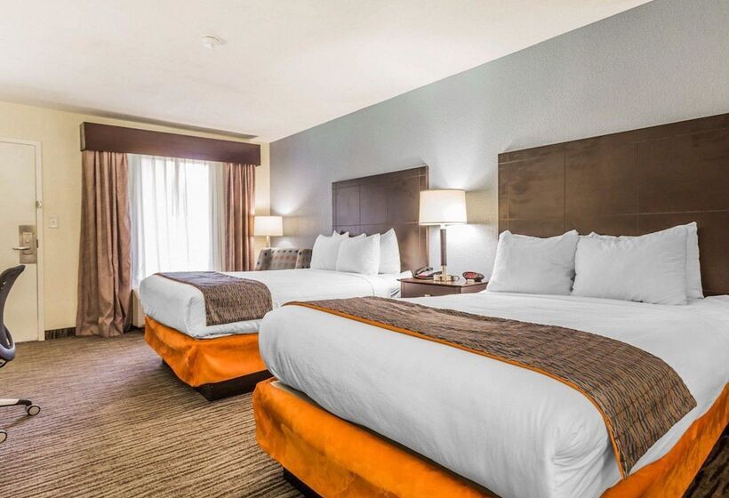 ２ダブルベッドのスタンダードルーム, Quality Inn Mt Pleasant   Charleston