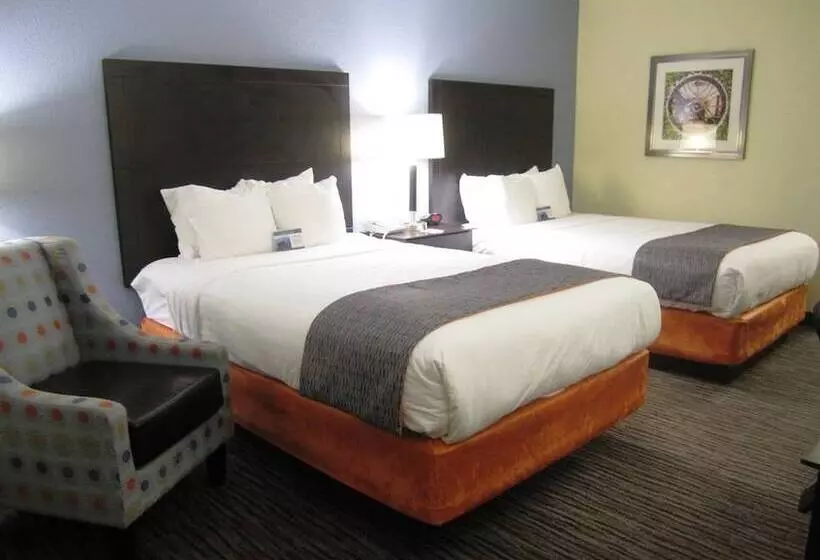 ２ダブルベッドのスタンダードルーム, Quality Inn Mt Pleasant   Charleston