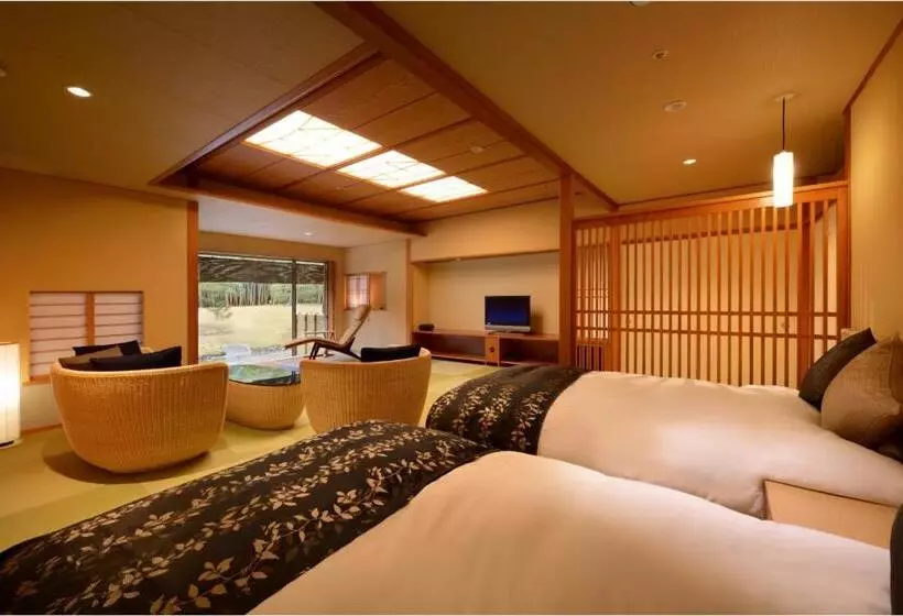 Standard-huone, Saryou Souen