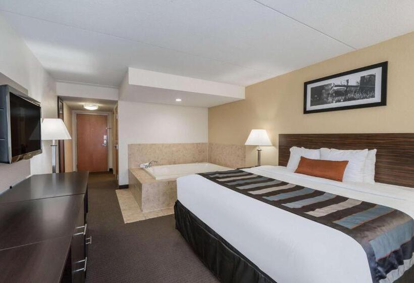 キングサイドベッドのスタンダードワンルーム, Wingate By Wyndham Bowling Green