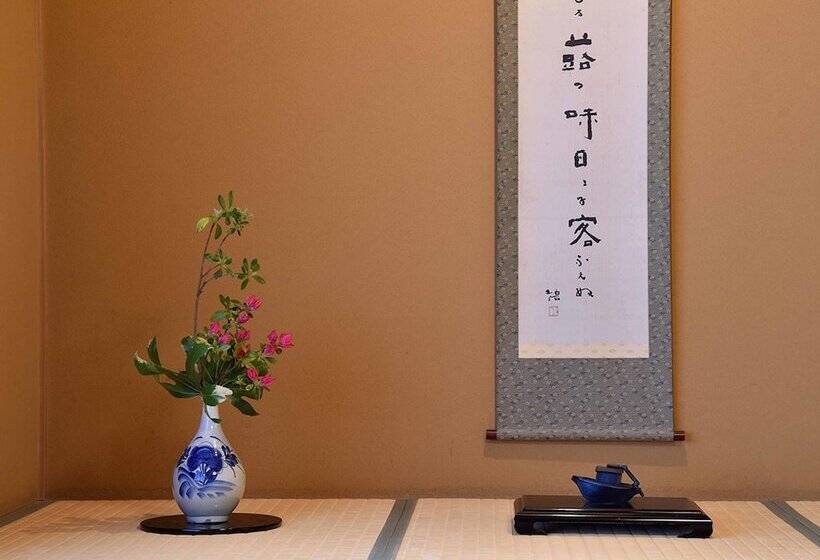 סוויטת ג'וניור, Yamatoya Besso