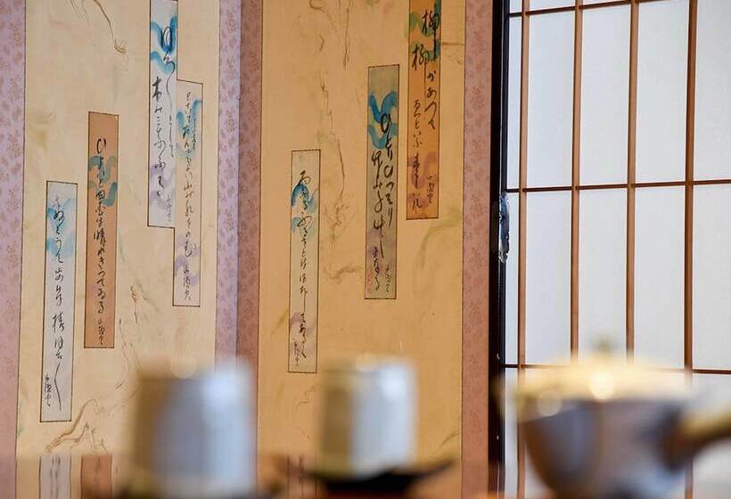 סוויטה, Yamatoya Besso