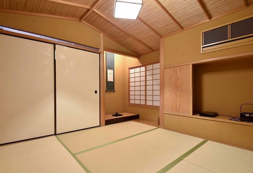 סוויטת ג'וניור, Yamatoya Besso